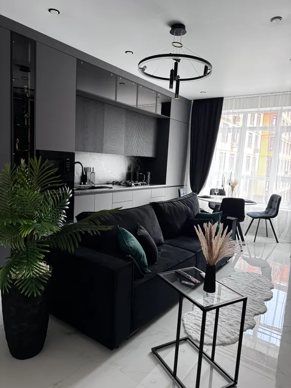 Идеальная чистая квартира в центре города с дизайнерским ремонтом