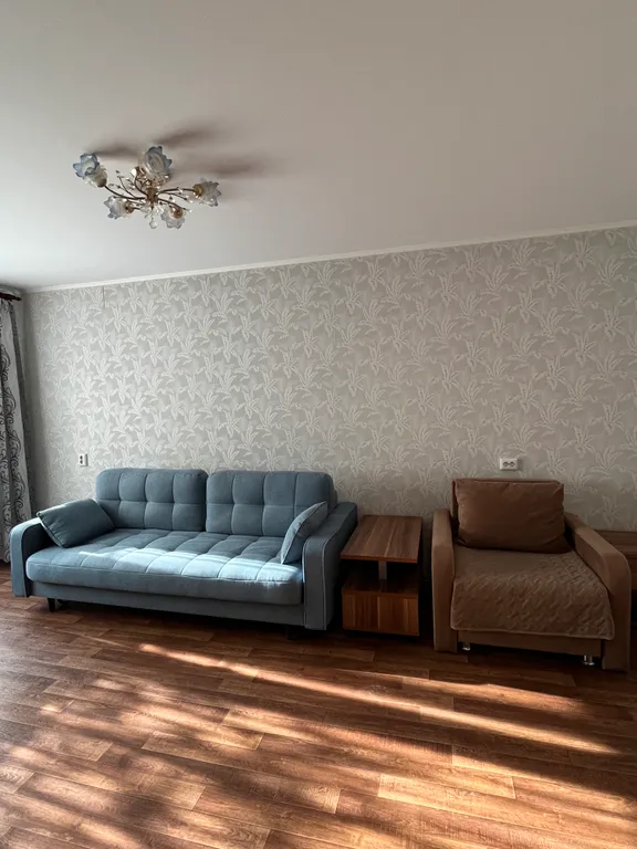 Квартира Уютная квартира, 4 спальных места, отличное расположение, тихий двор — Сланцы