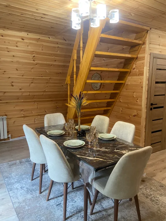 А-фрейм 1 с видом на горы и лес