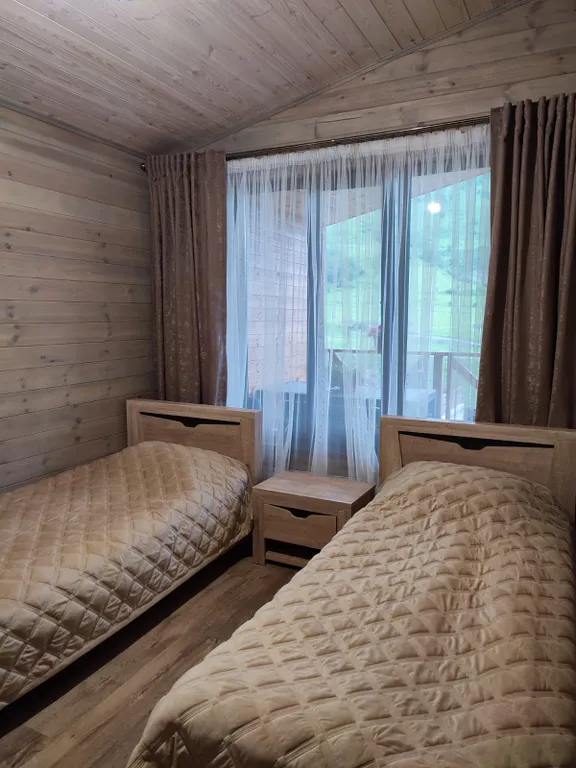 Уютный новый дом с прекрасным видом на горы