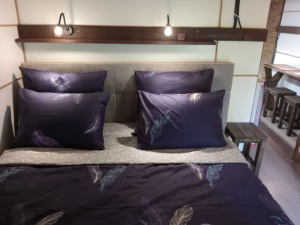 Коттедж Уютный, зимний эко-дом Сафари с потрясающим видом на ручей и лес — Зеленая Роща