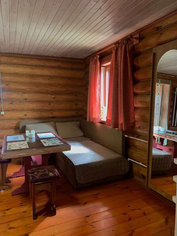 Домик у реки