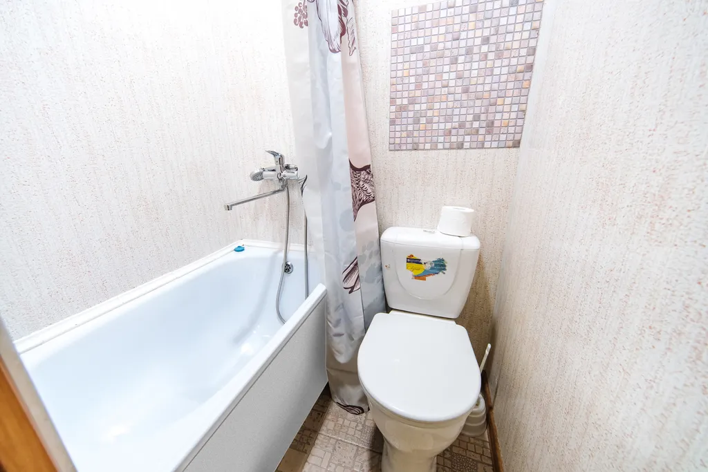 Солнечная комната-студия рядом с Театром драммы