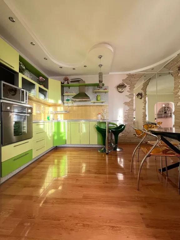 Большая квартира рядом стадион Амур