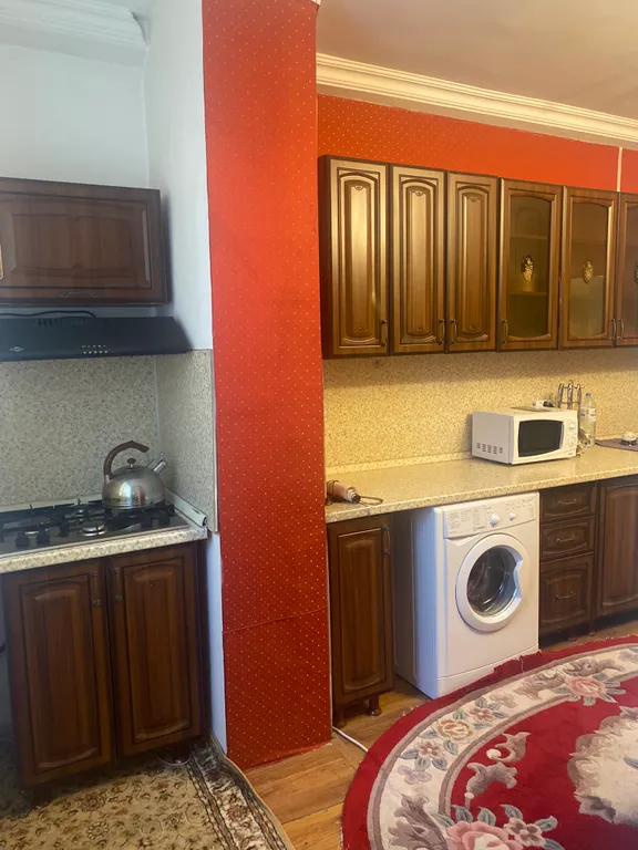 2-комнатная квартира в центре города, море в шаговой доступности