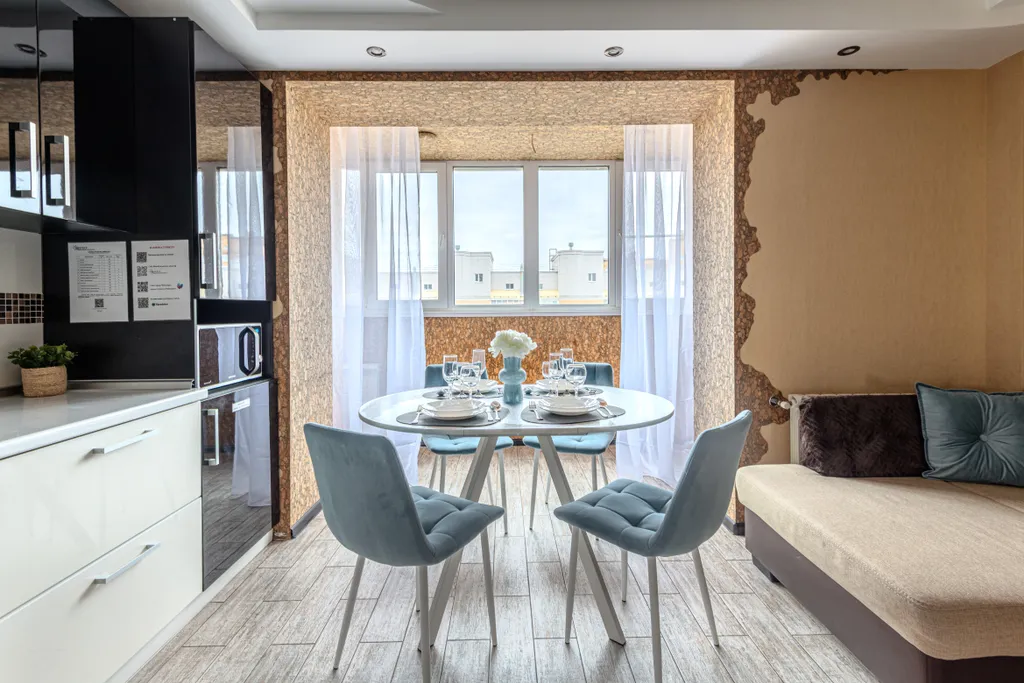 В тихом районе с удобной кроватью, гостиничный сервис, бесконтактно