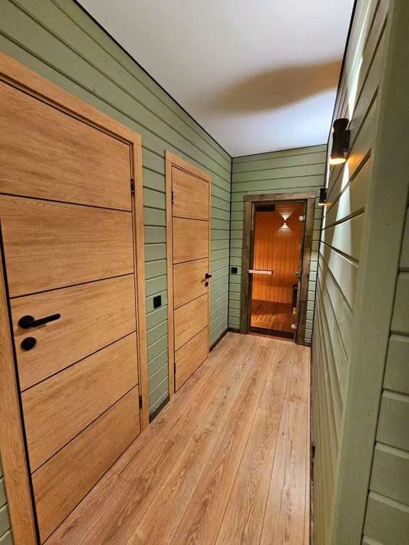 Дом с террасой с выходом на озеро