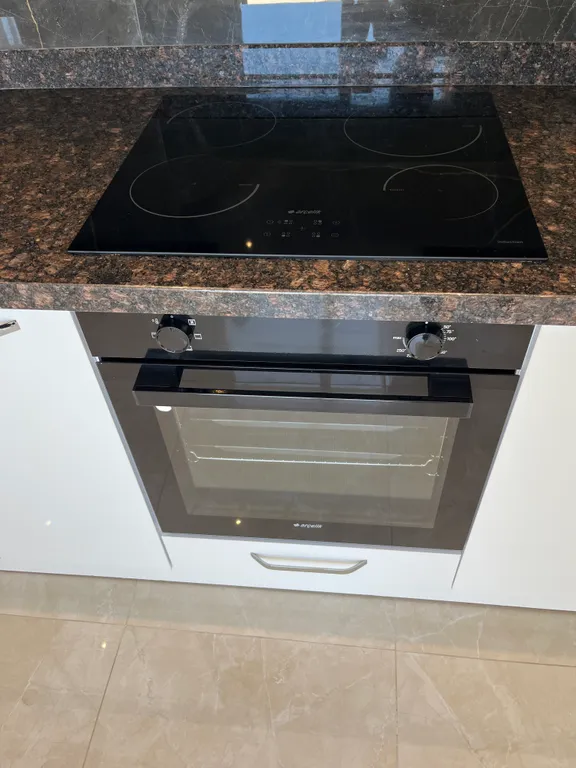 Просторная 2-этажная квартира с видом на море 10 минут от пляжа