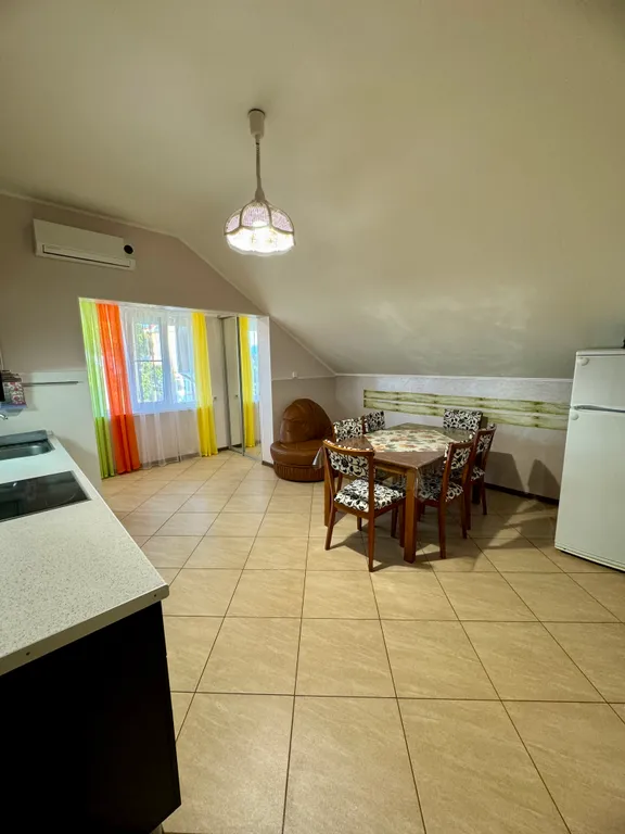 Дом на море с бассейном