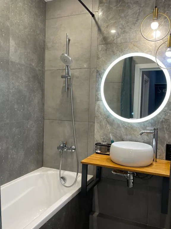 Уютная светлая квартира с большими окнами