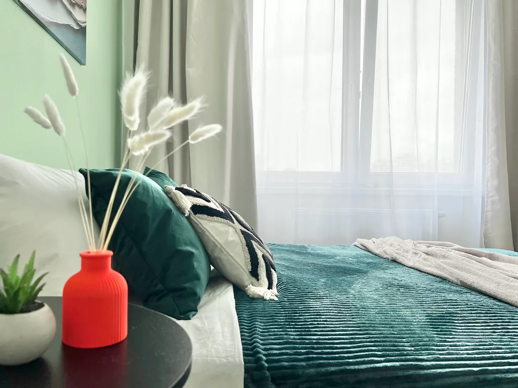 Уютная студия в современном спальном районе возле ЕКАД