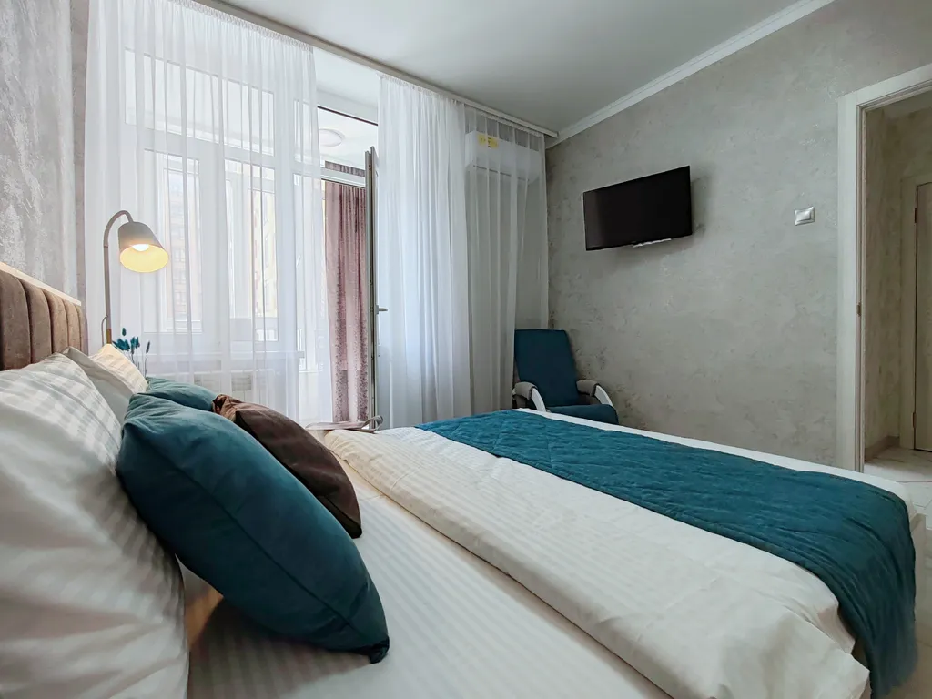 Светлая однушка в шаговой доступности от диагностического центра