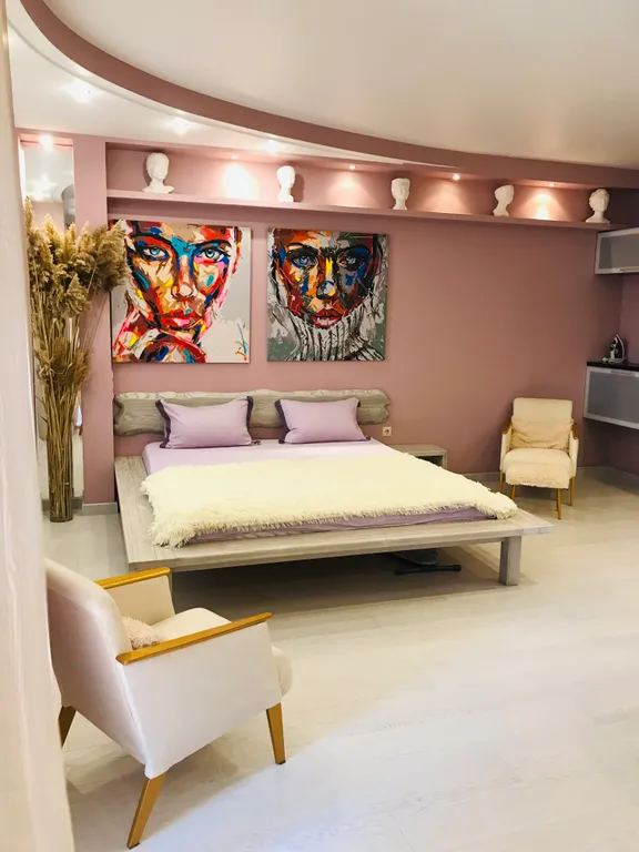 Студия на берегу Волги