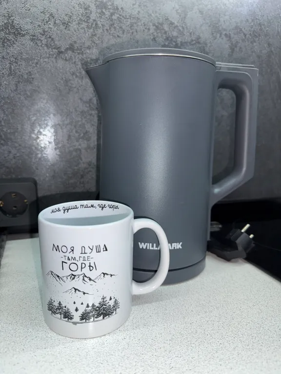 Уютная жилая комната на двоих в деревянном таунхаусе