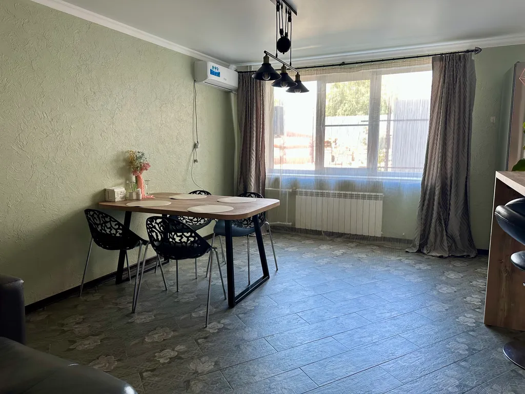 «Уютный уголок» Просторная двухкомнатная квартира возле парка