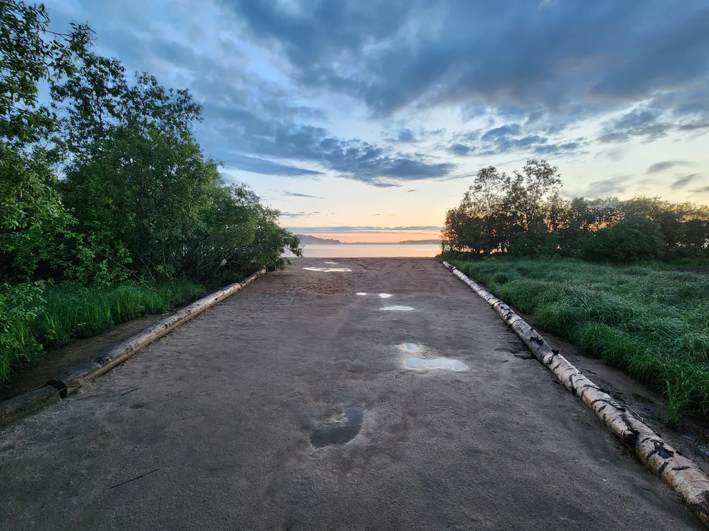 Коттедж A-frame дом рядом с озером — Светлое