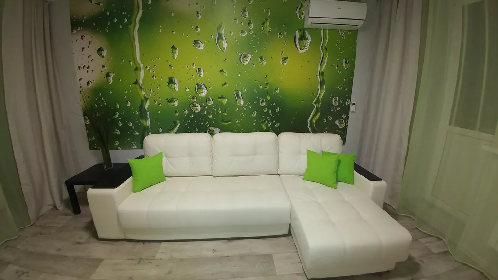 Светлая и просторная квартира-студия с дизайнерским ремонтом — аренда посуточно в Ульяновск