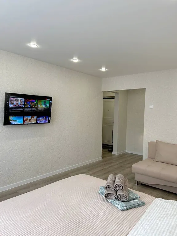 Чистая, уютная квартира с новым ремонтом в центре города