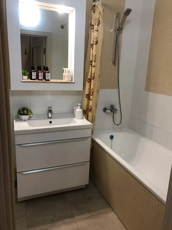 Уютная, современная квартира в центре города