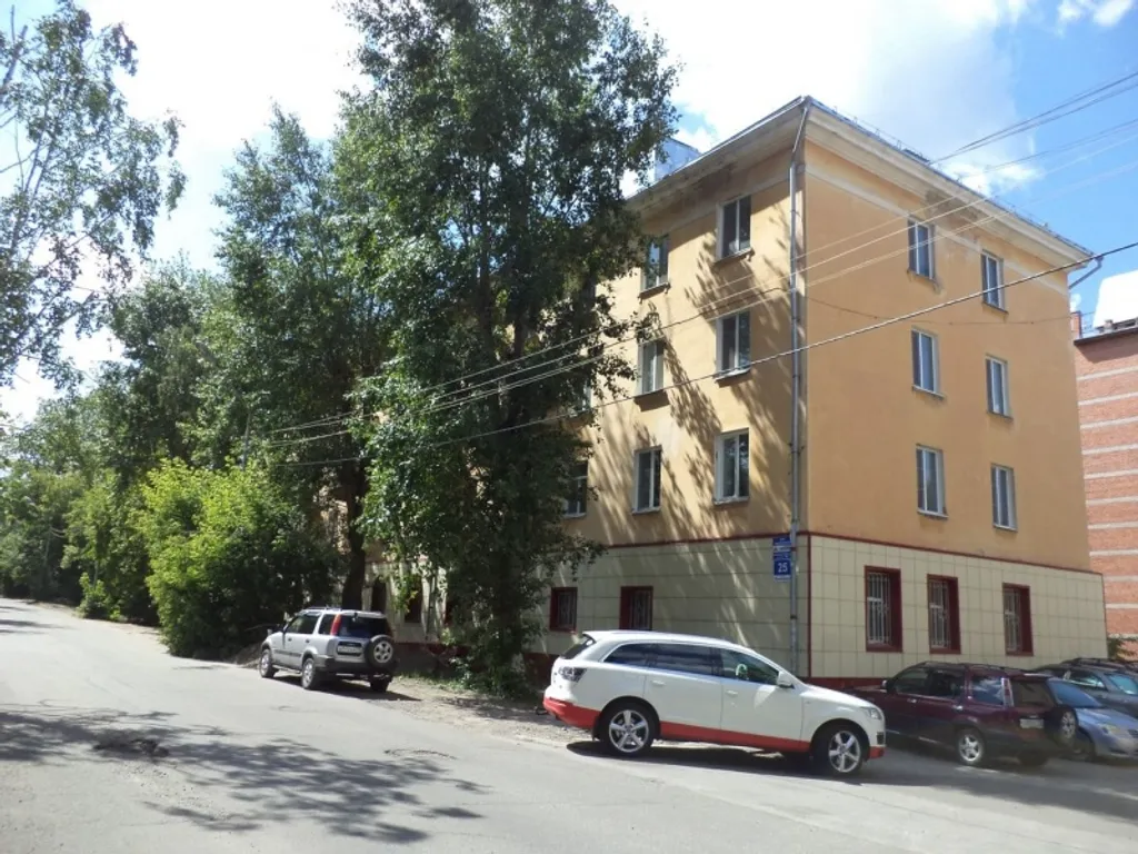 "Rent70" Квартира известного Томского архитектора -  Вершинина 25