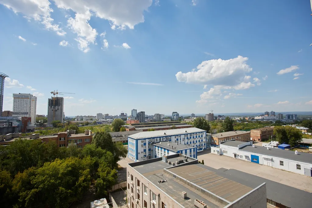 Просторная двухкомнатная квартира на Луначарского