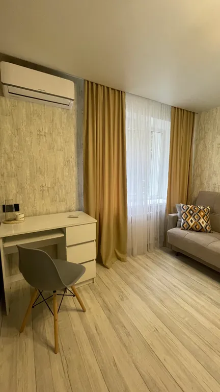 Квартира с новым ремонтом у вокзала