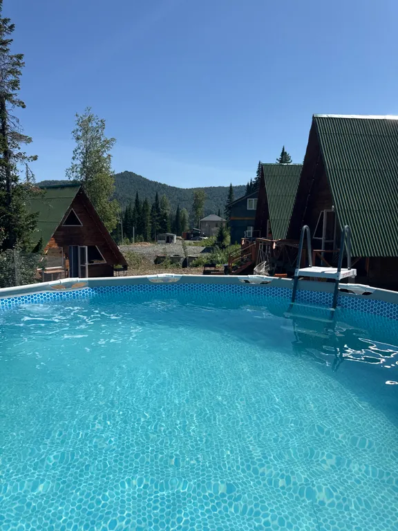 Коттедж Уютный дом с видом на горы — Шерегеш