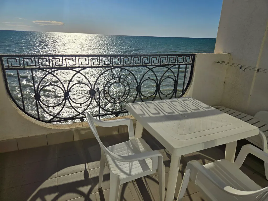 Уютная студия на берегу моря