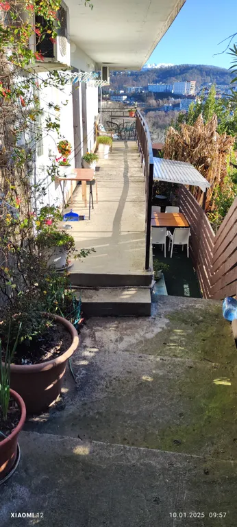 Квартира-студия с видом на горы