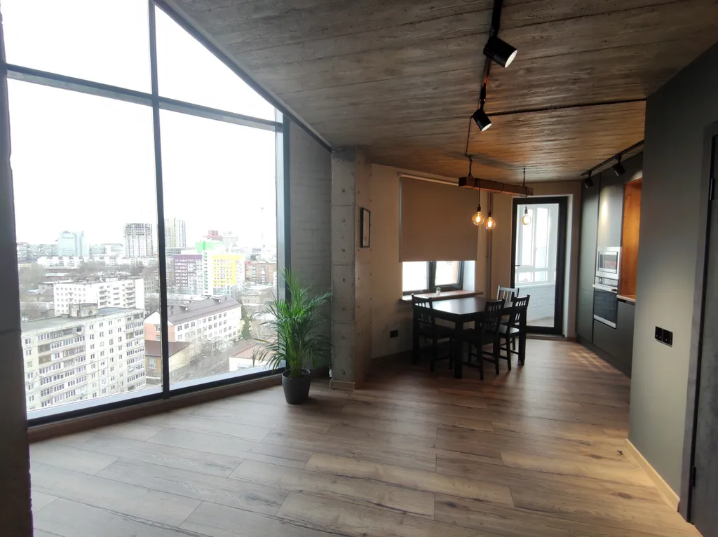 Эксклюзивный, двухэтажный, видовой лофт