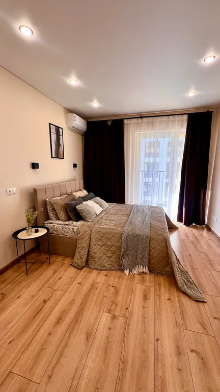 Квартира Стильная студия в Европейском — Тюмень