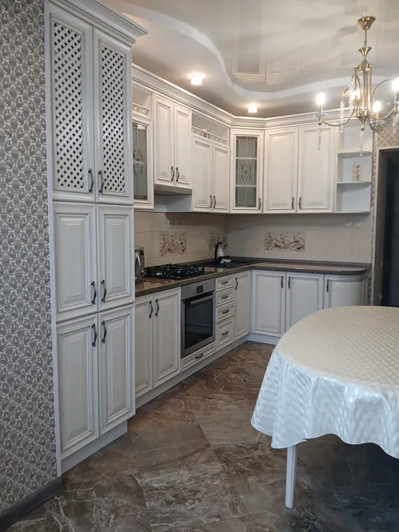 Чистая новая уютная квартира с видом на горы