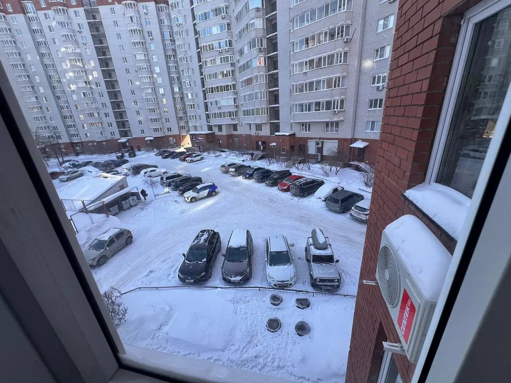 Квартира Квартира Уютная светлая студия, центр, ТЦ Вояж, парковка, кафе, аквапарк источник — Тюмень