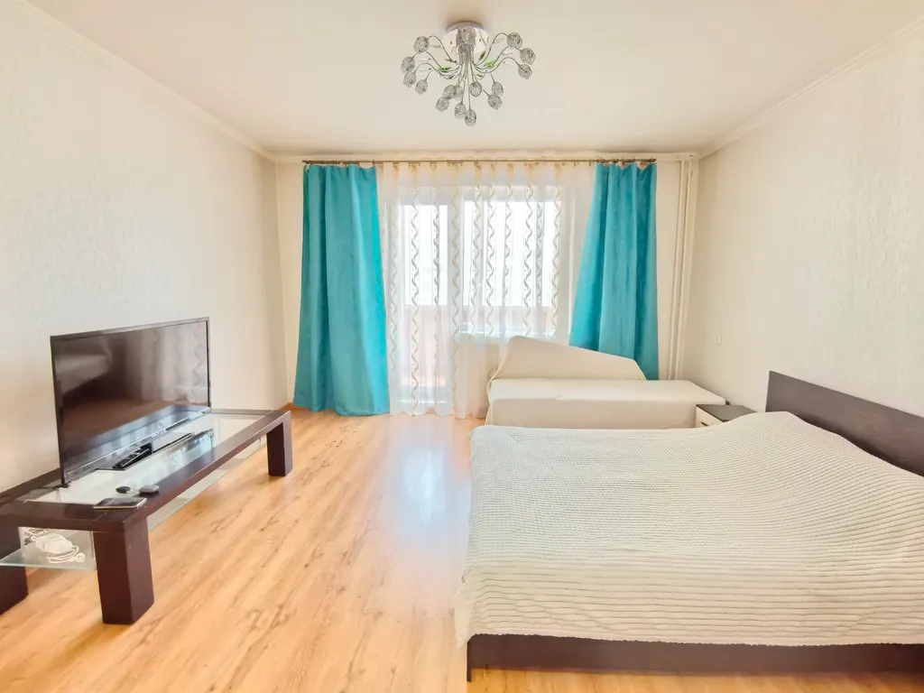 Отличная большая квартира — аренда посуточно в Магнитогорск