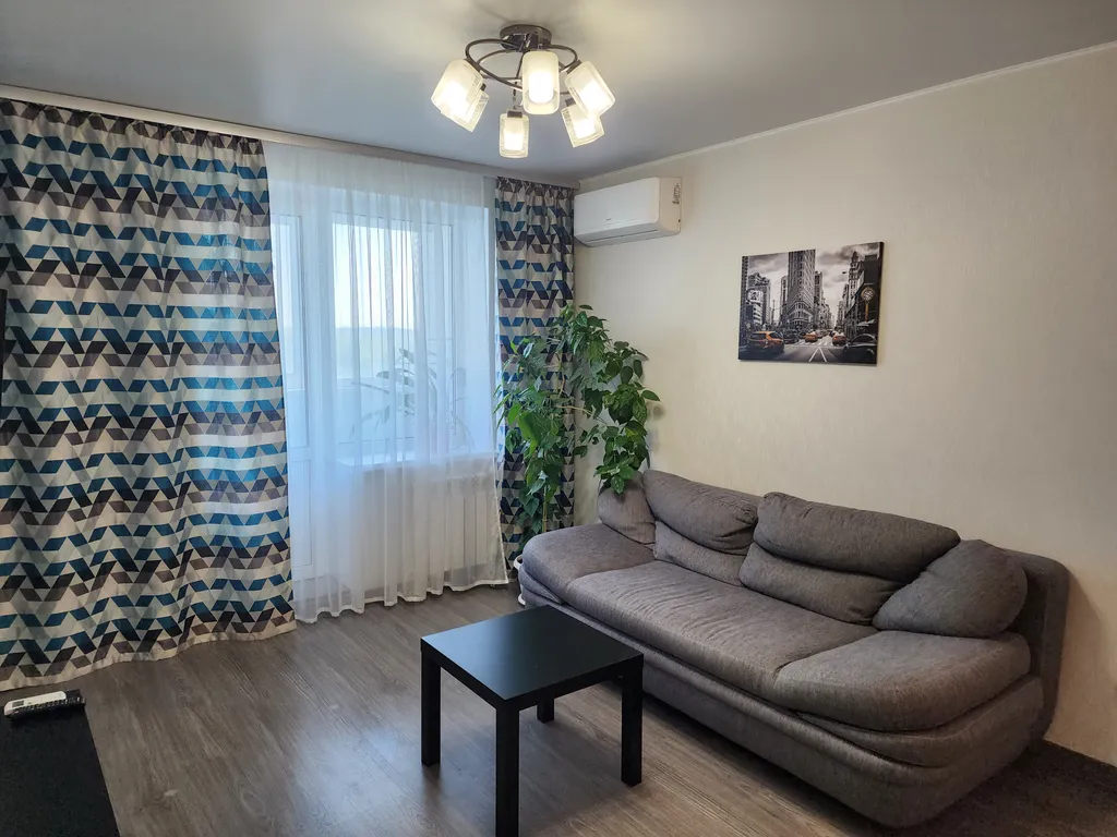 Уютная квартира в тихом районе с видом на лес — аренда посуточно в Пенза