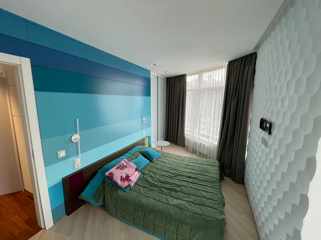 Большая квартира в центре ЖК Лотос с видом на море и горы