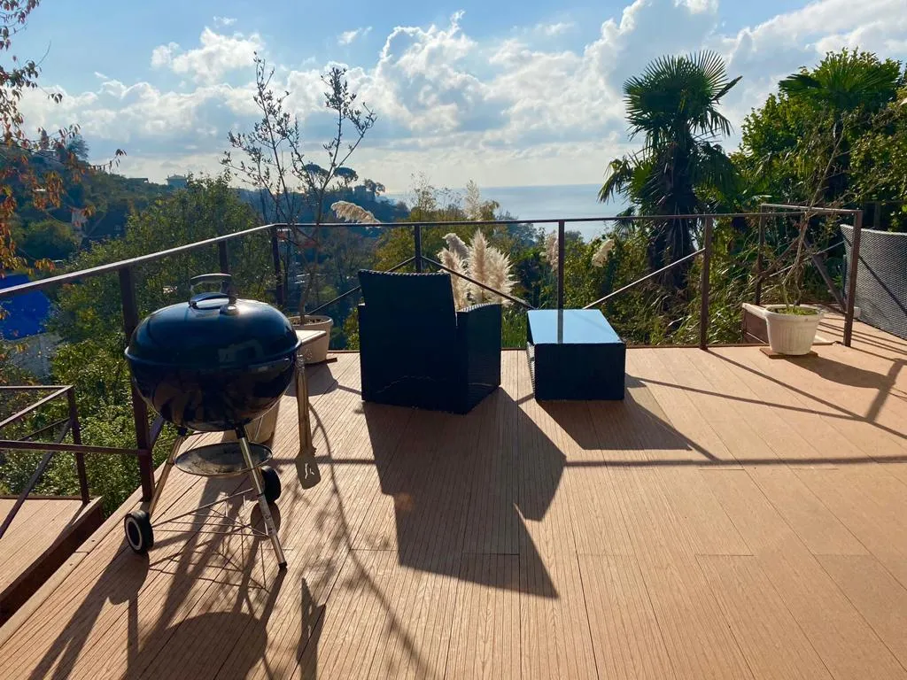 Дом с видом на море