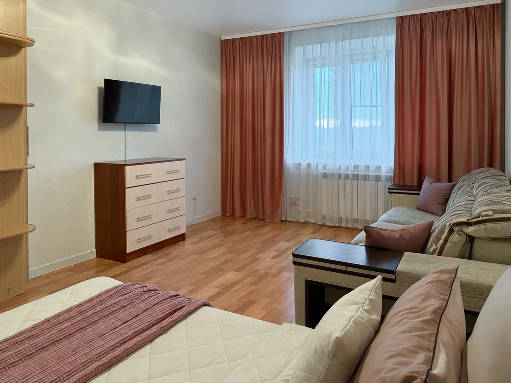 Просторная квартира в районе ТРЦ Сити-Парк