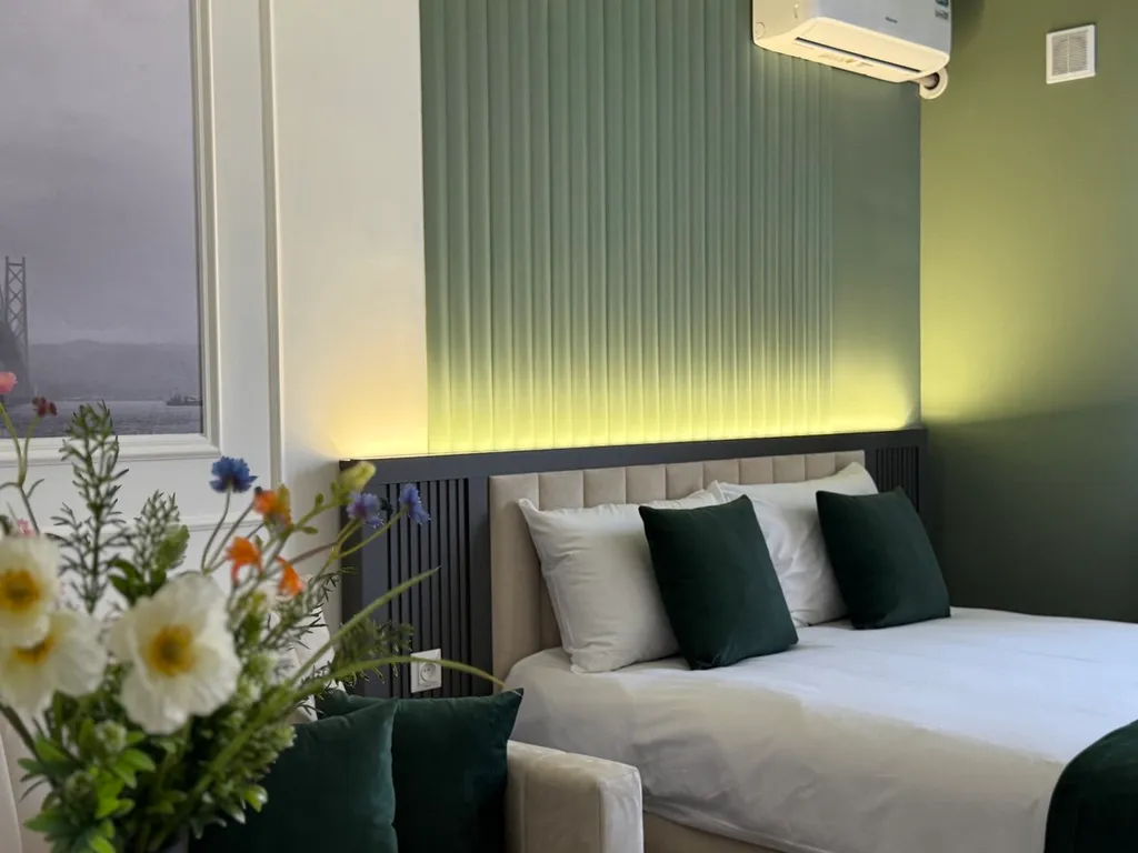 Stylish studio next to Malibu park, Historic city center