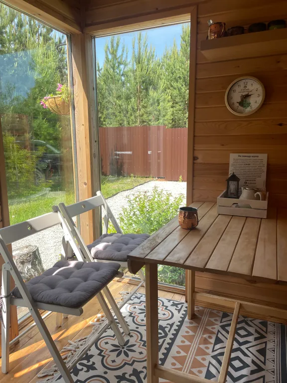 Дом с баней и купелью у леса