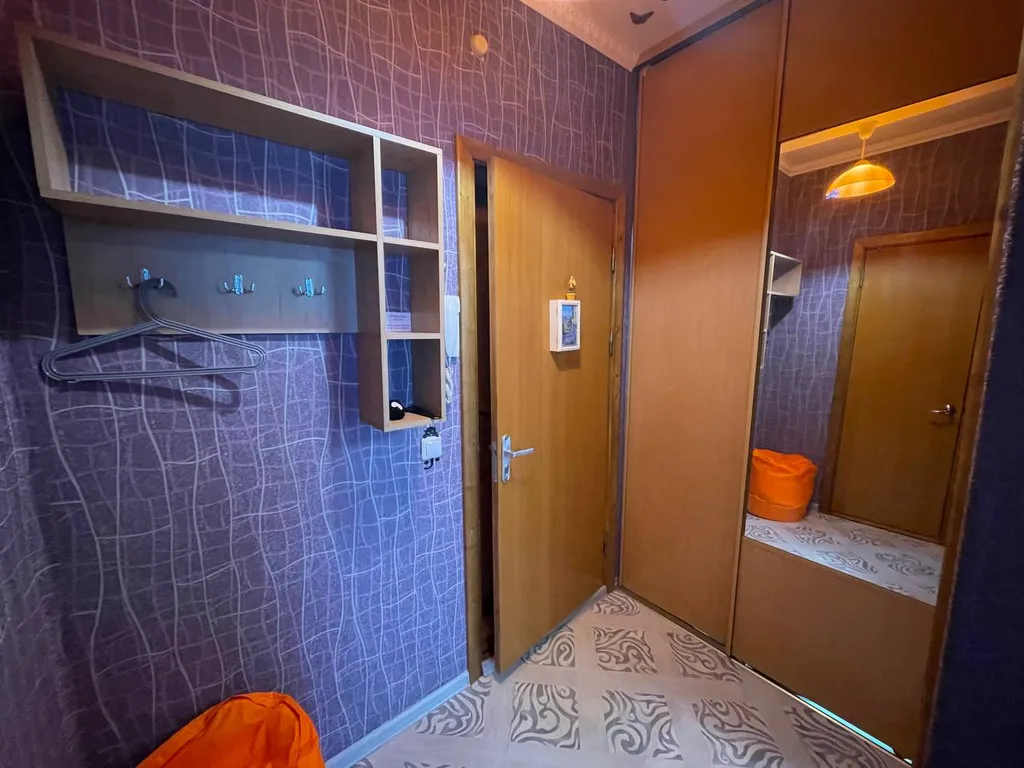 Однокомнатная квартира с удалённым заселением при въезде в город