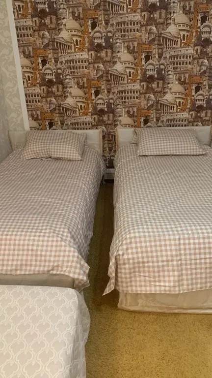 Особняк 207 кв м, элитный городской район, командированным документы