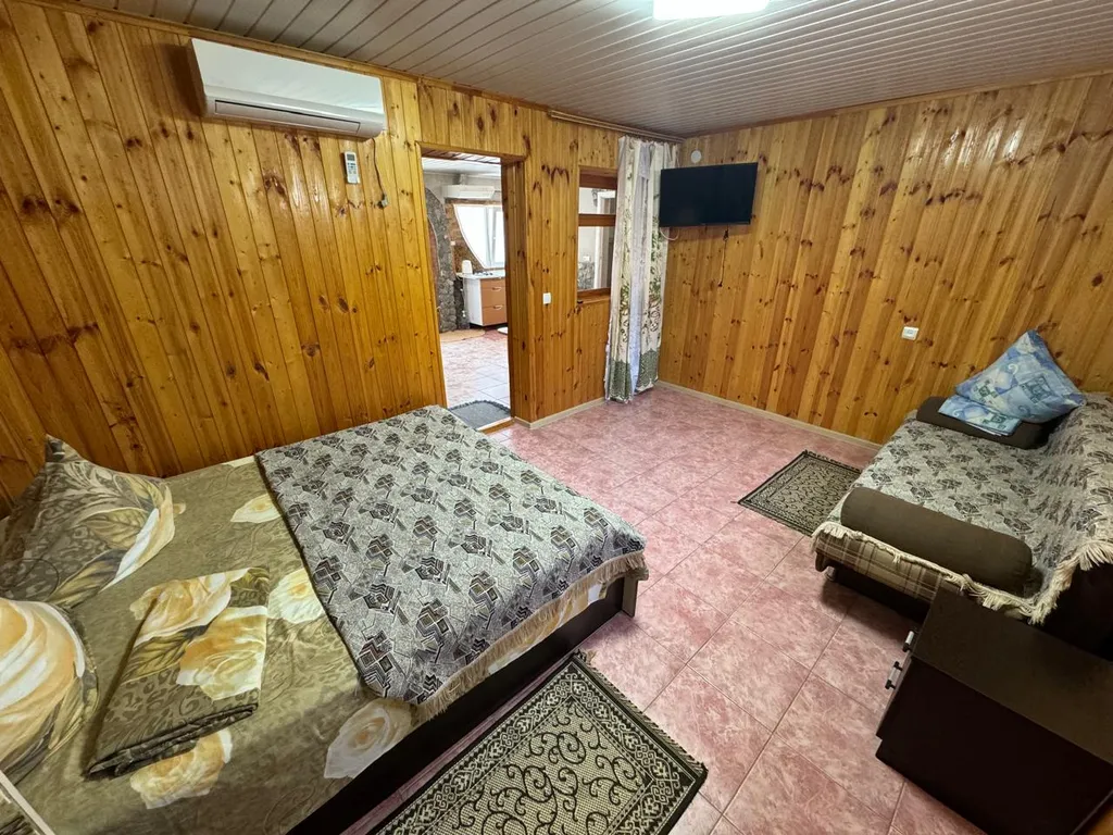 Уютный семейный домик на берегу моря