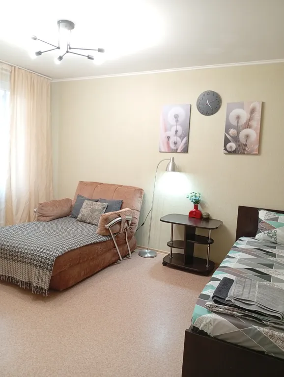 Уютная квартира в центре города — аренда посуточно в Волжский