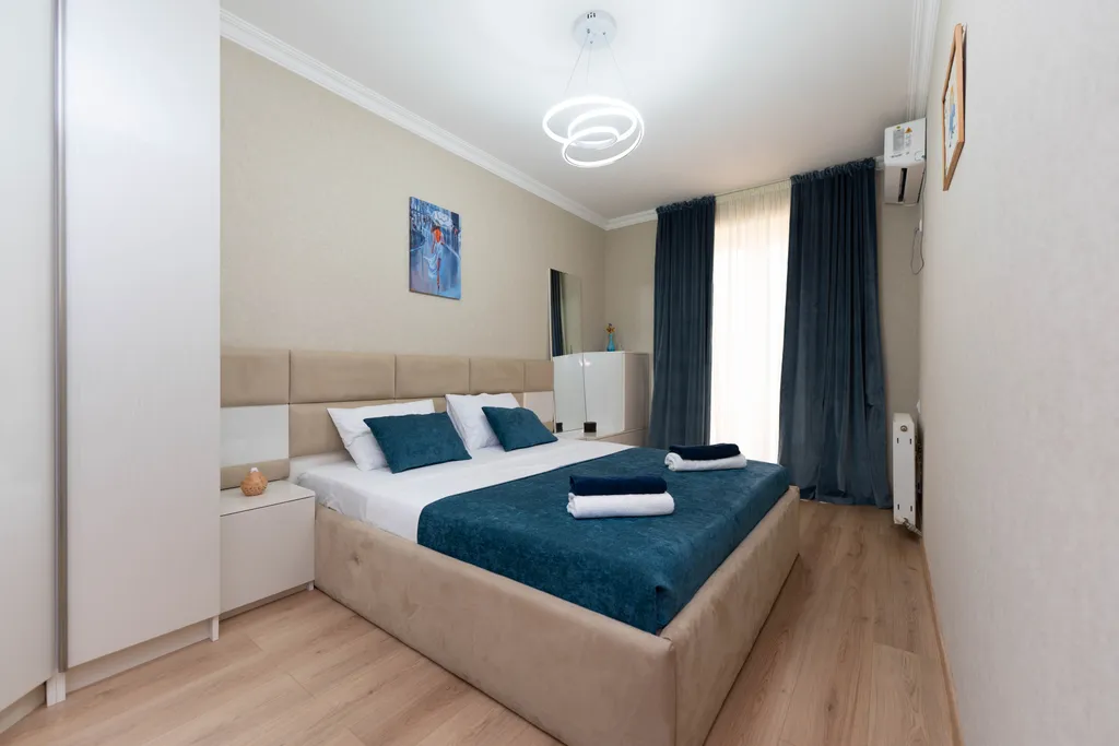 Two bedroom, newly renovated apartment