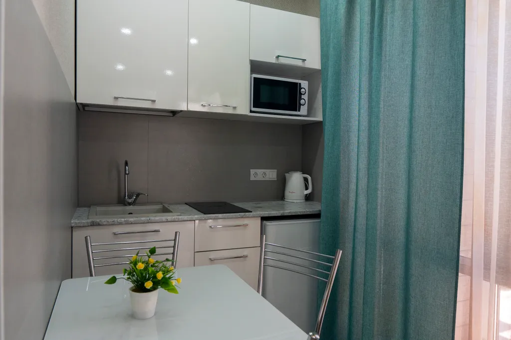 Трехместные апартаменты с балконом рядом с морем