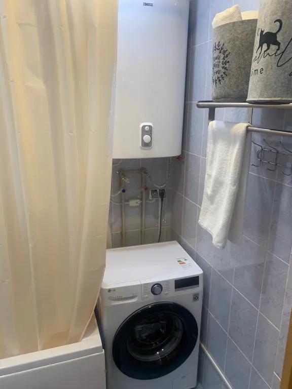 Солнечная квартирка с видом на горы