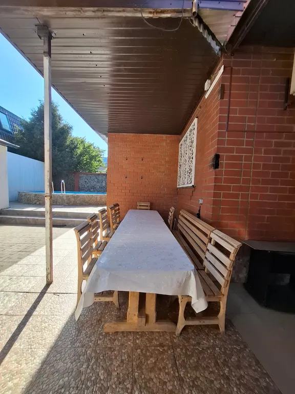 Коттедж под мероприятия с бассейном и баней