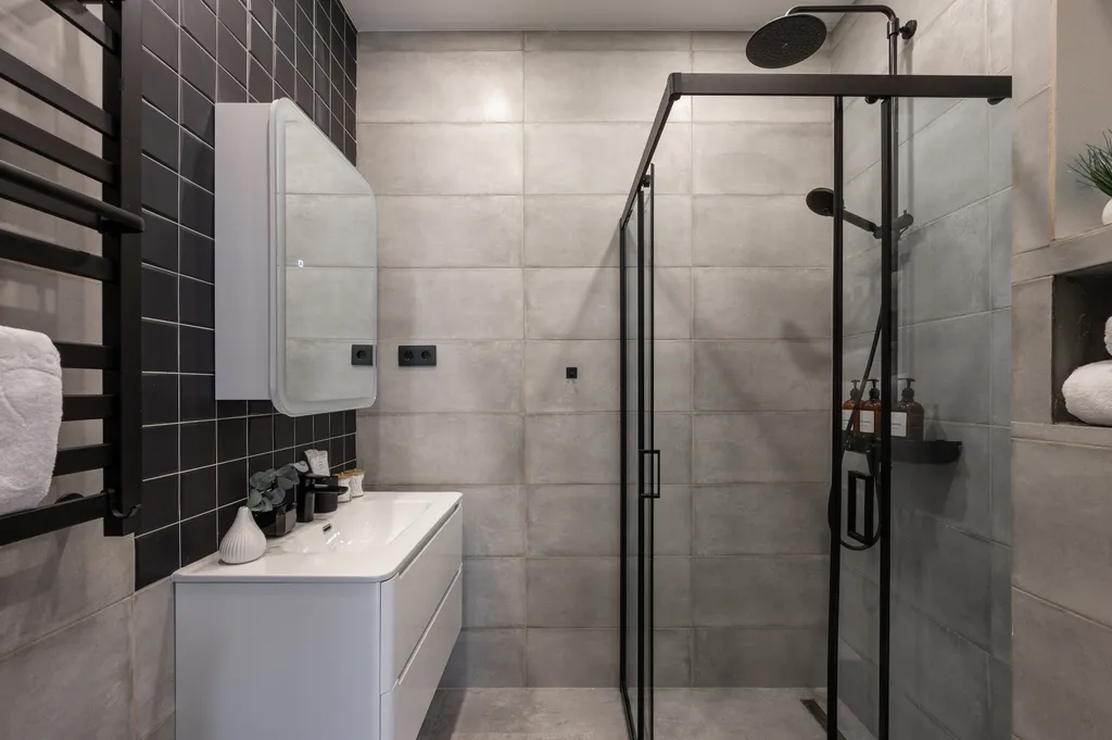 Просторная стильная квартира с видом на горы