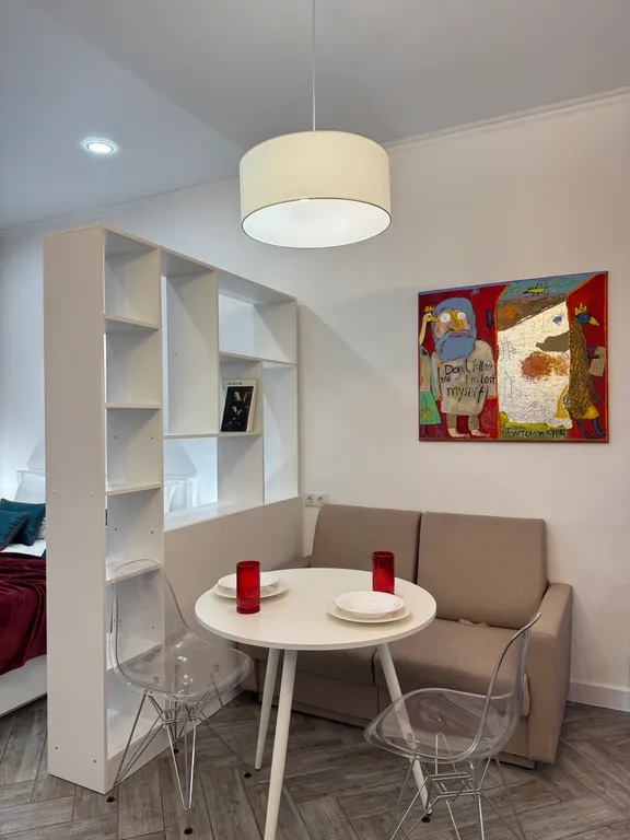 Дизайнерские апартаменты с видом на набережную